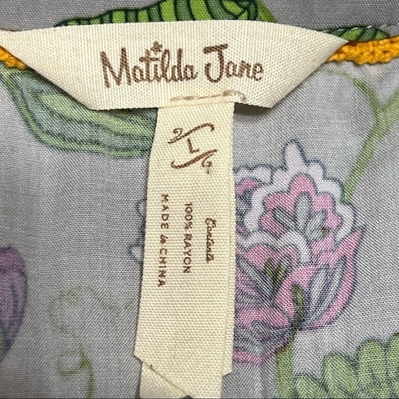 Matilda Jane Gray & Fuchsia Thinking Out Loud Floral Split Neck Popover Top - Picture 10 of 11